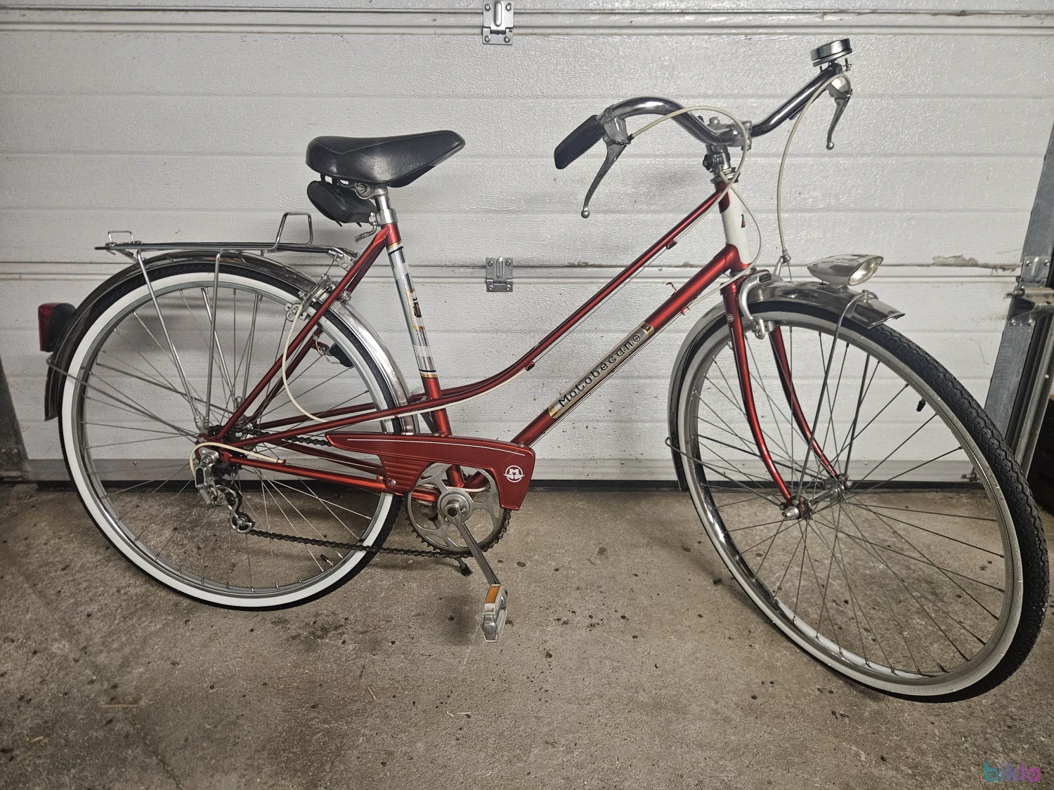 4. Velo femme MOTOBECANE vintage