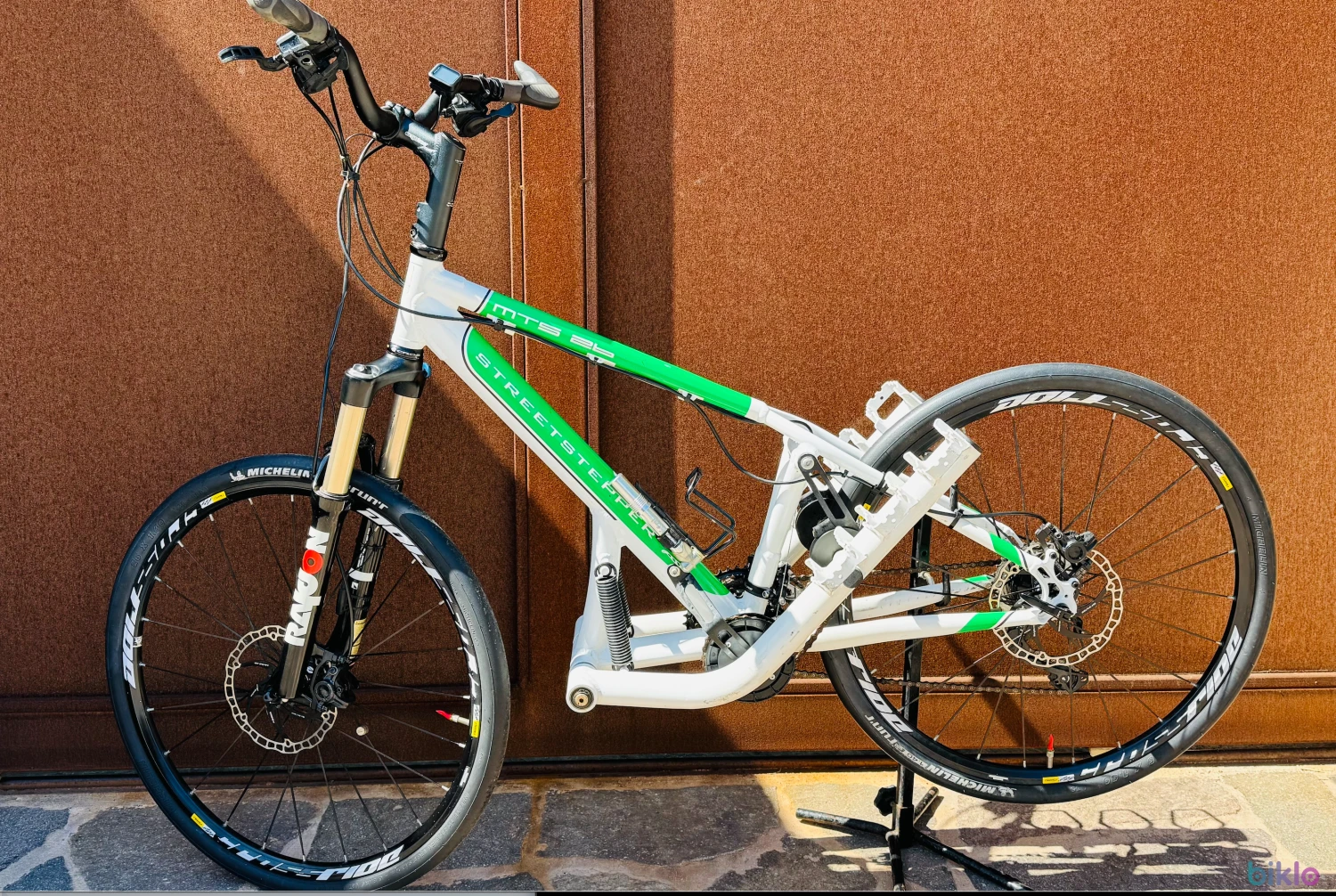1. StreetStepper - Mountain Stepper - MTS27 Blanc