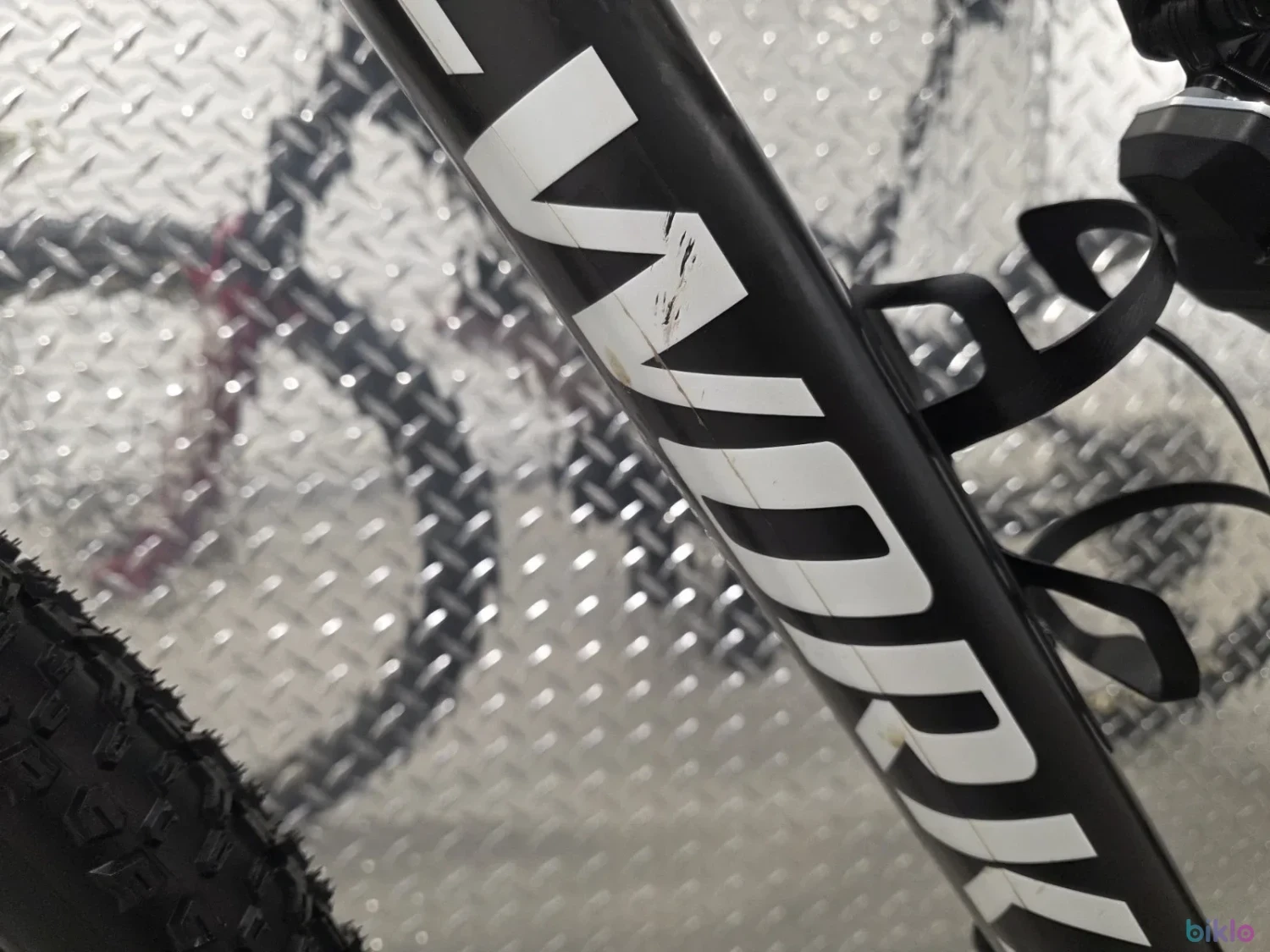 10. Specialized S-Works Epic 8 Medium Flight Attendant