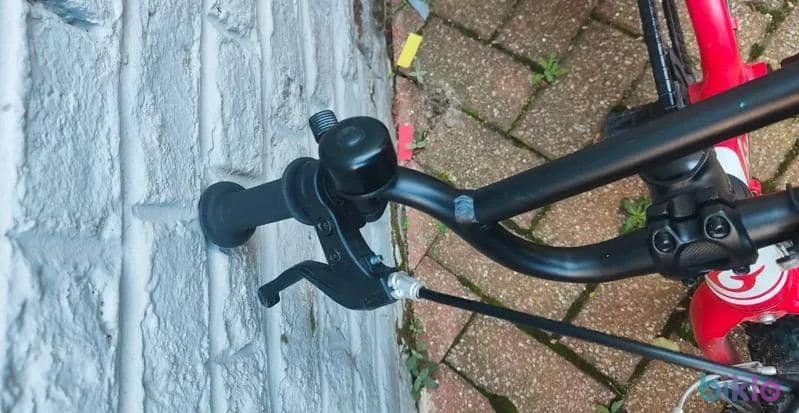 9. Vélo Gibus 14 pouces rouge