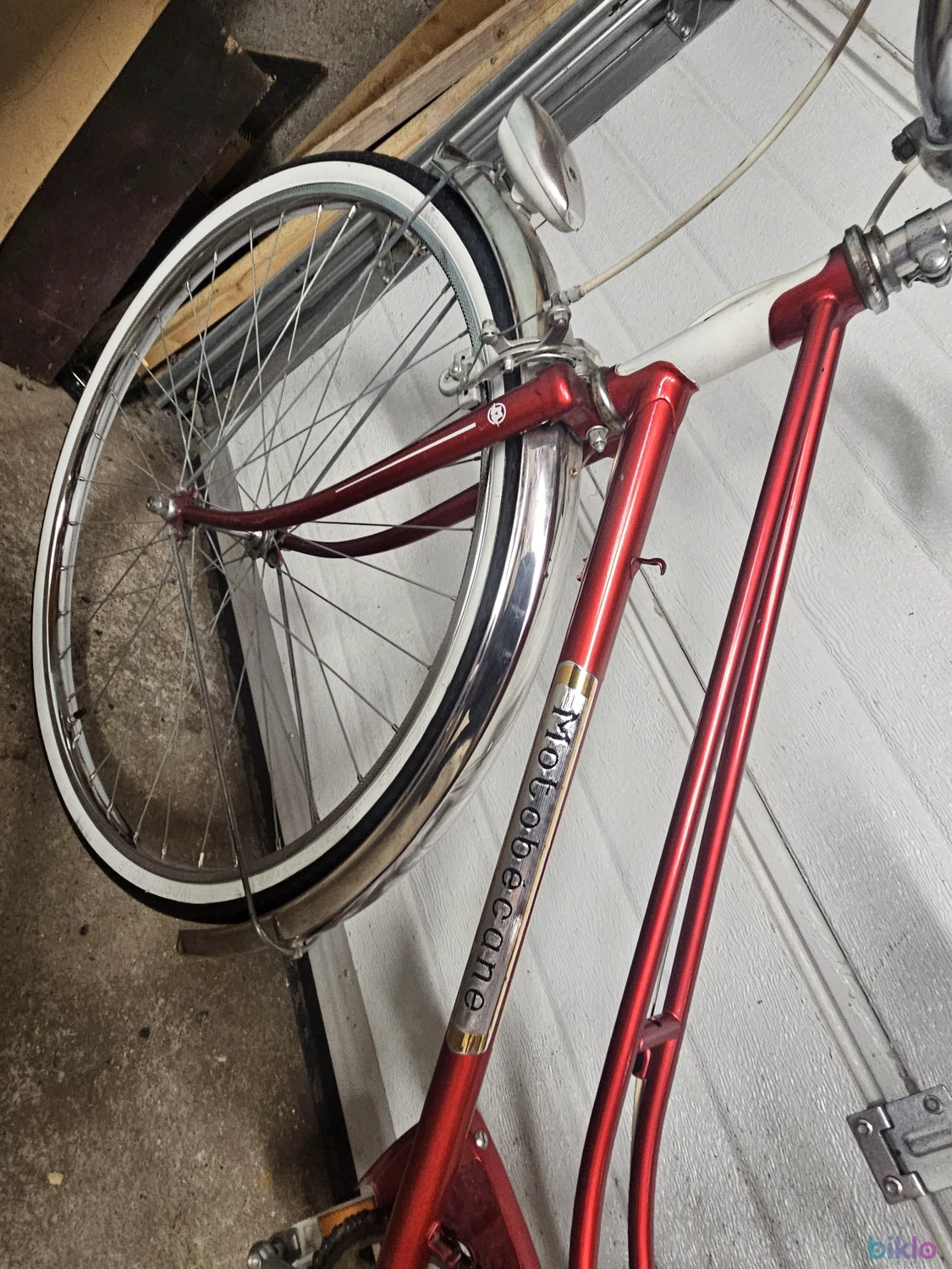 7. Velo femme MOTOBECANE vintage