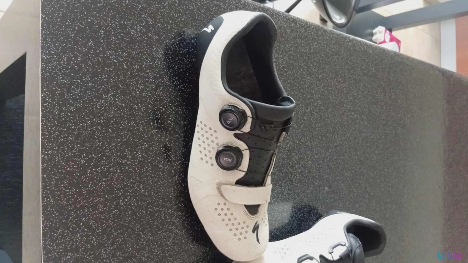 7. Chaussure vélo route specialized torch 3.0 44