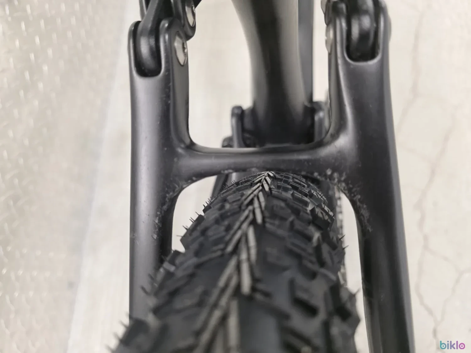 5. Specialized S-Works Epic 8 Medium Flight Attendant