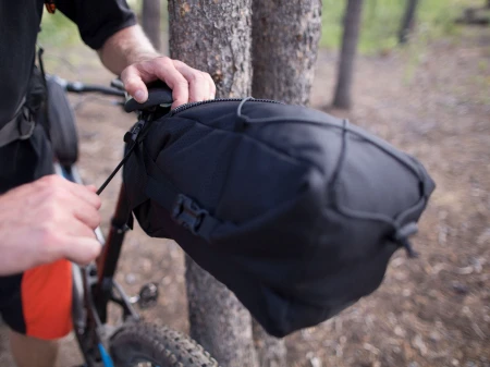 3. Geanta Tija Sa Bicicleta Topeak BackLoader Tbp-Bl3B - 15 L, Negru