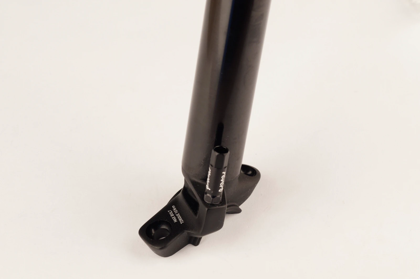 2. Upper/Inner Tube Assembly Reverb - 420 X 100, Black