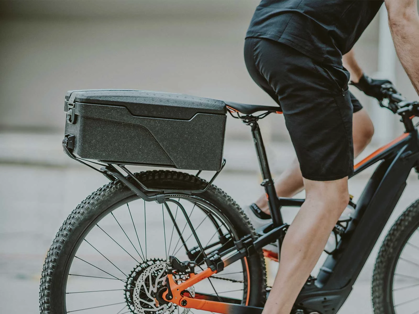 5. Geanta Portbagaj Spate Bicicleta Topeak Explorer TrunkBox TT9651 - Negru