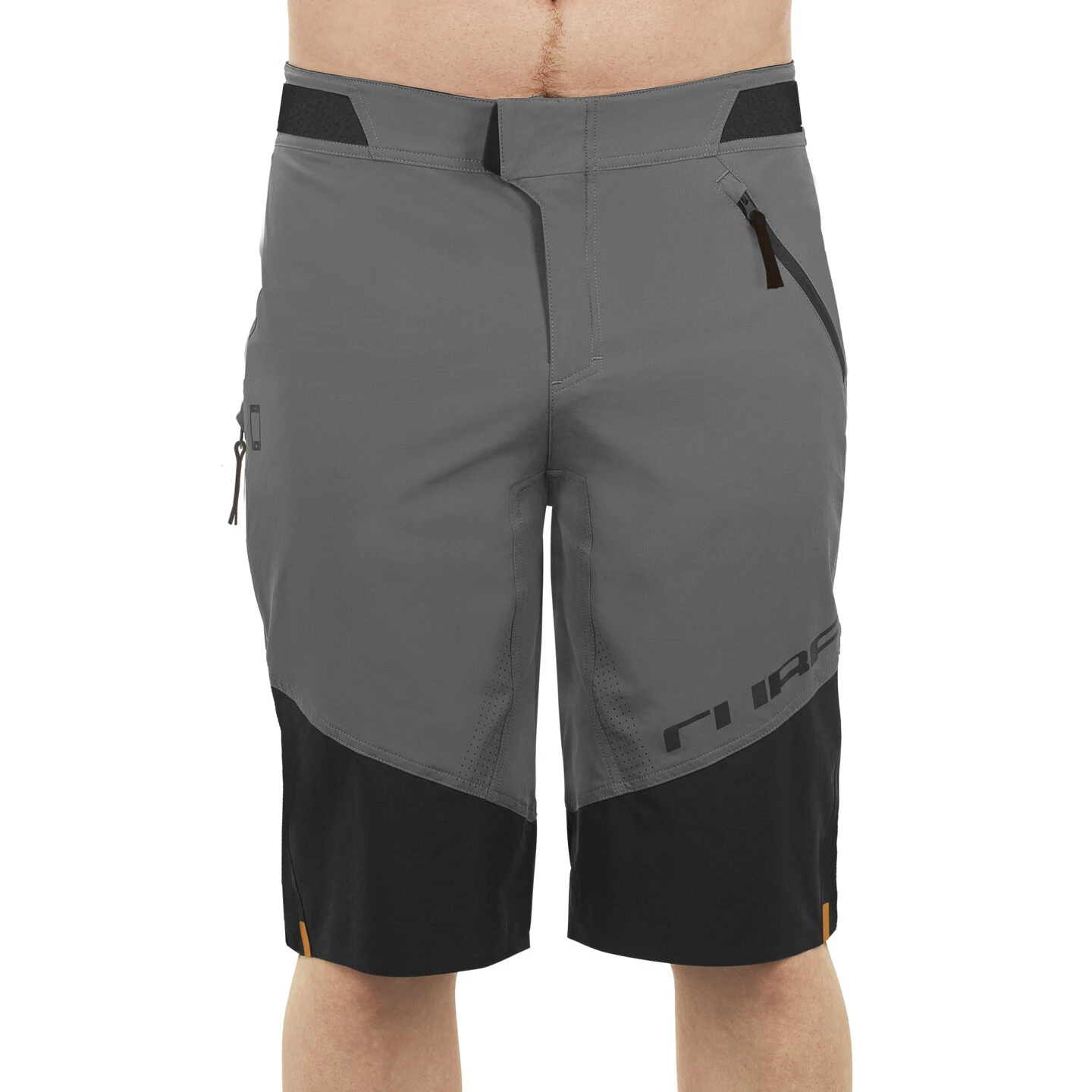 1. PANTALONI CUBE EDGE BAGGY SHORTS X ACTIONTEAM L
