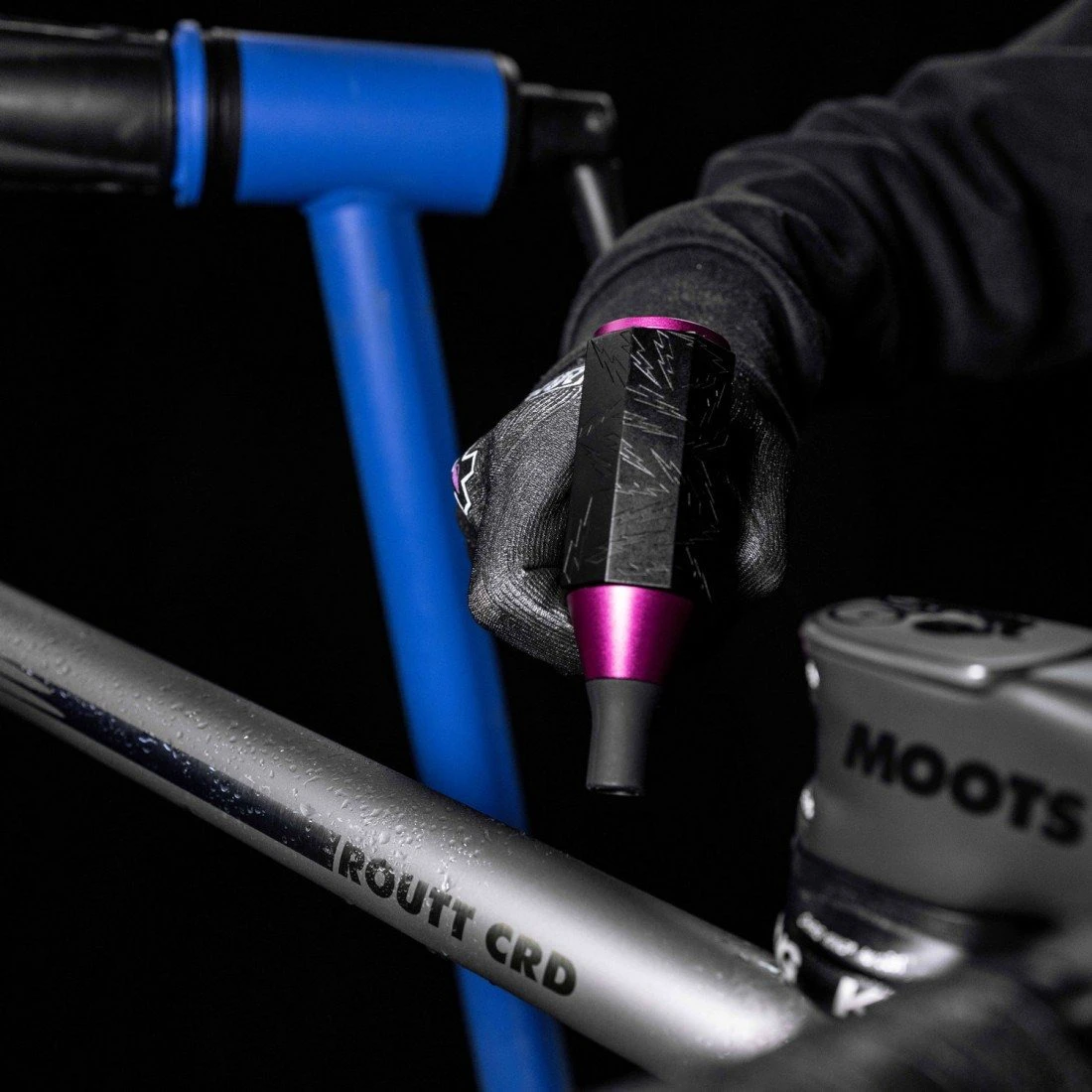 13. Muc-Off - suflanta - mini air blower
