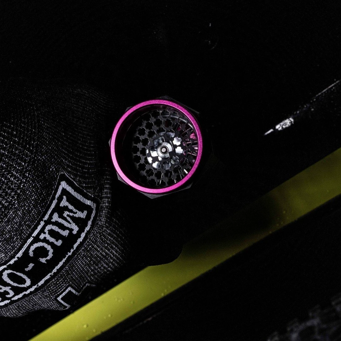 11. Muc-Off - suflanta - mini air blower
