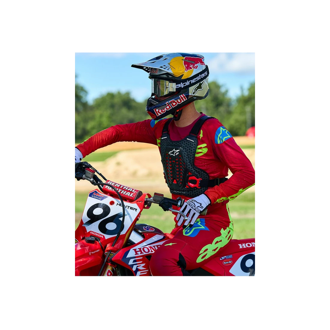 5. Armura Alpinestars A5 Plasma Chest Protector Black/Red/White M/L