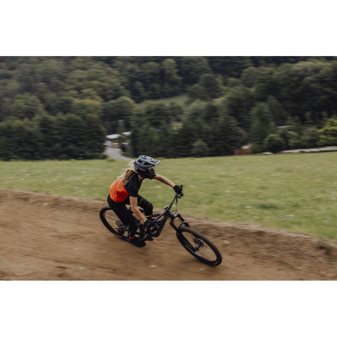 7. Casca Force DROP downhill, gri-negru XS-S