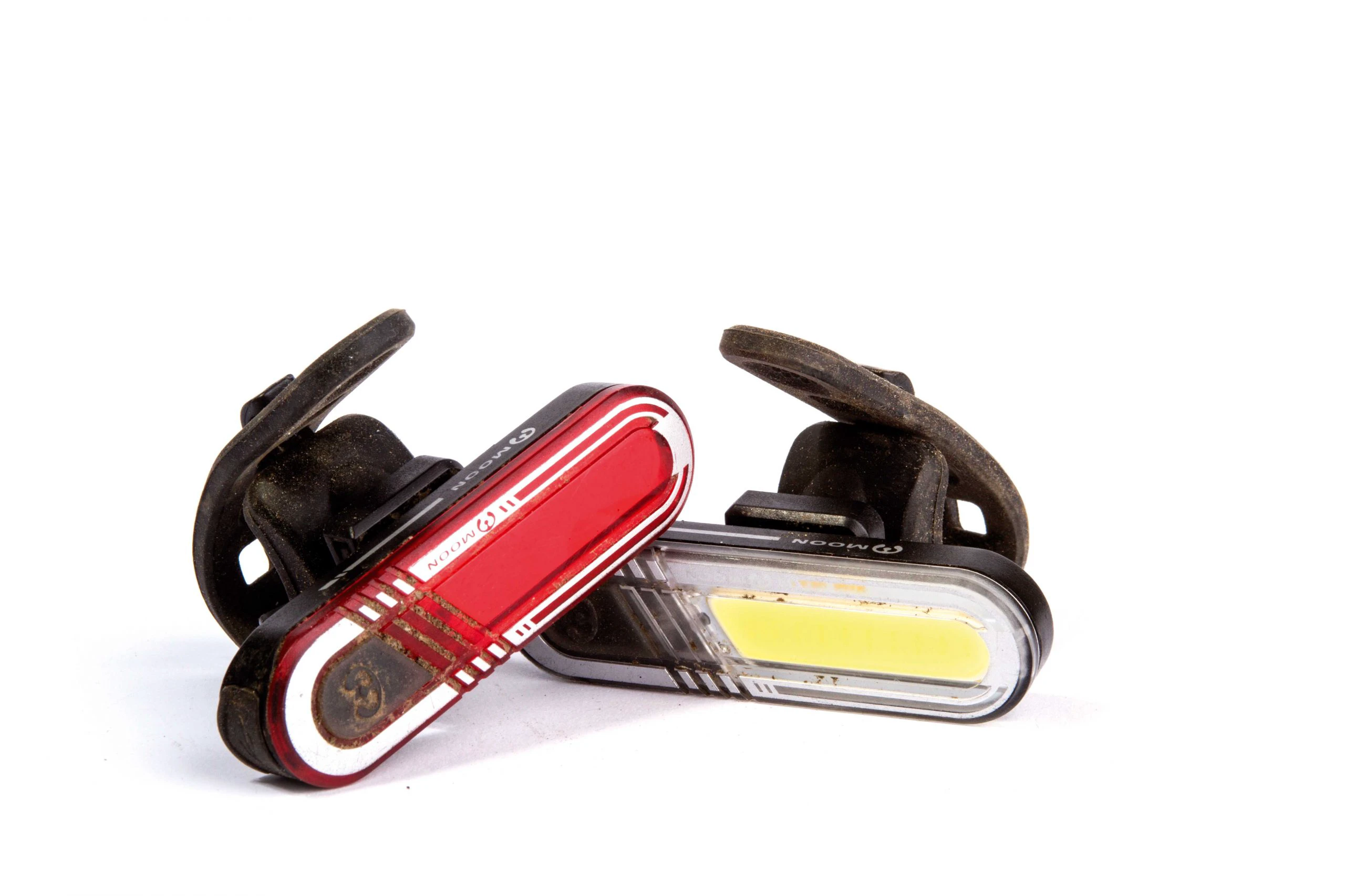 1. Semnalizare stop bicicleta cu telecomanda, Huerler® BK6700 Pro, LED, rezistent la apa, acumulator 500mAh, negru