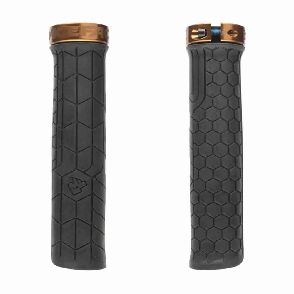 1. Mansoane Race Face Getta Grip, diametru 30 mm, raport durabilitate / comfort, negru si auriu