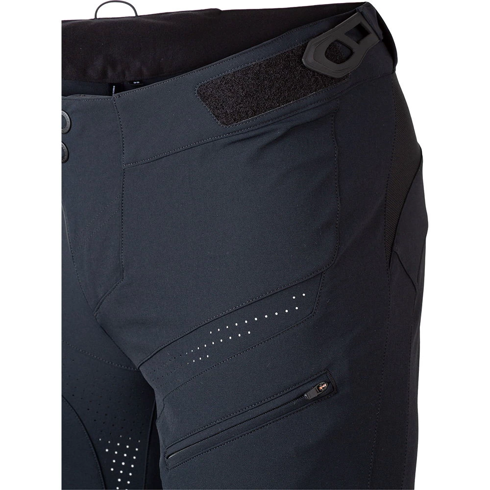 2. Pantaloni SPECIALIZED Demo Pro - Black 34