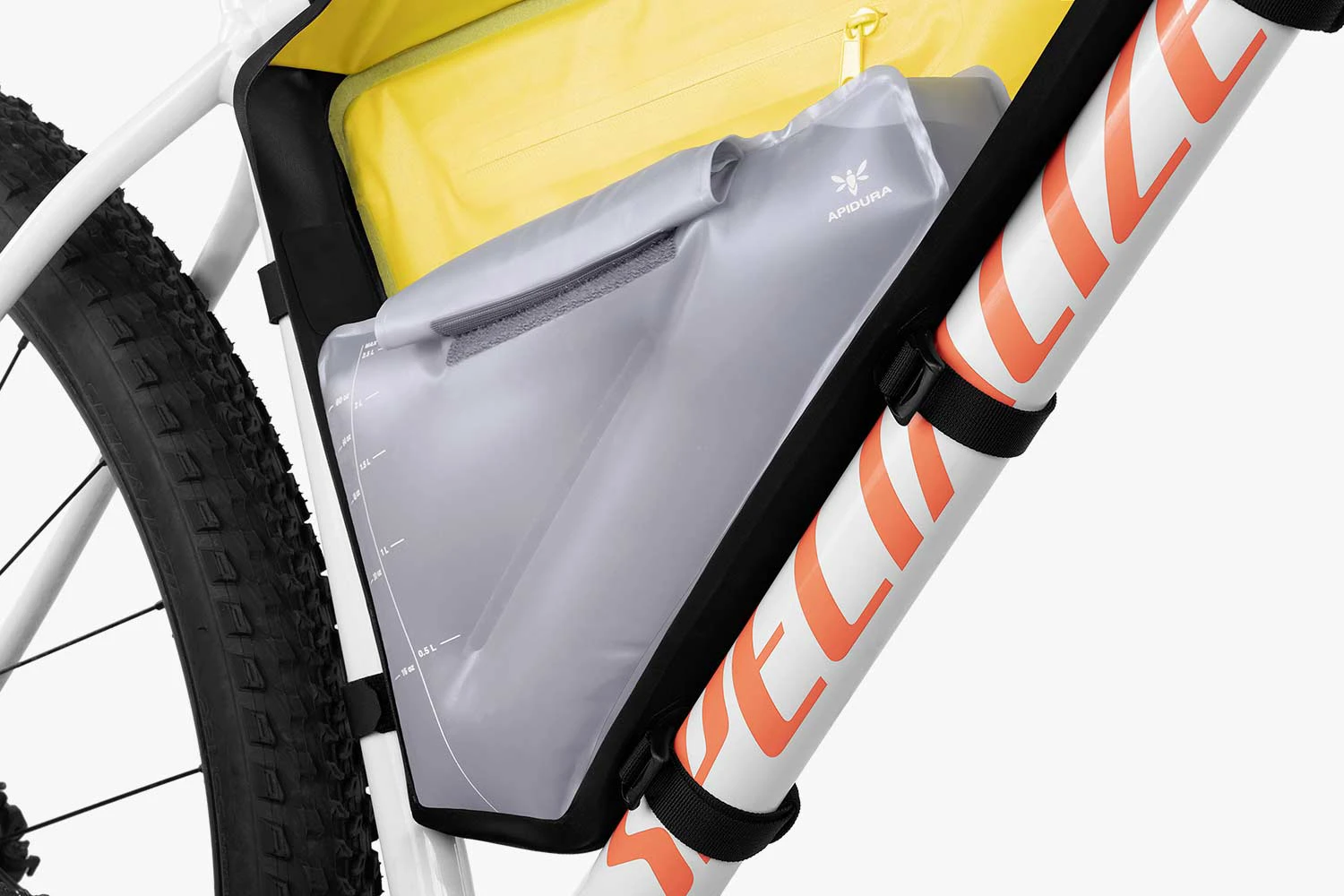 4. Apidura - Recipient apa pentru Bicicleta Frame Pack Hydration Bladder 3 litri - transparent