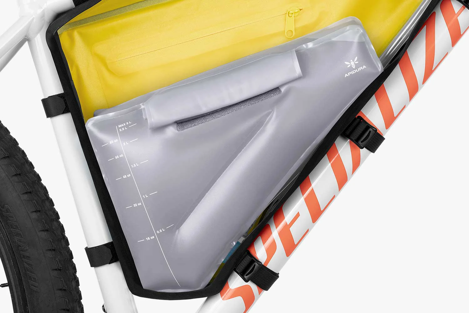 3. Apidura - Recipient apa pentru Bicicleta Frame Pack Hydration Bladder 3 litri - transparent