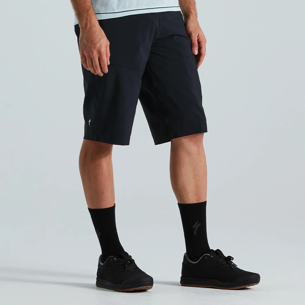 5. Pantaloni scurti SPECIALIZED Men's Trail Cargo - Black