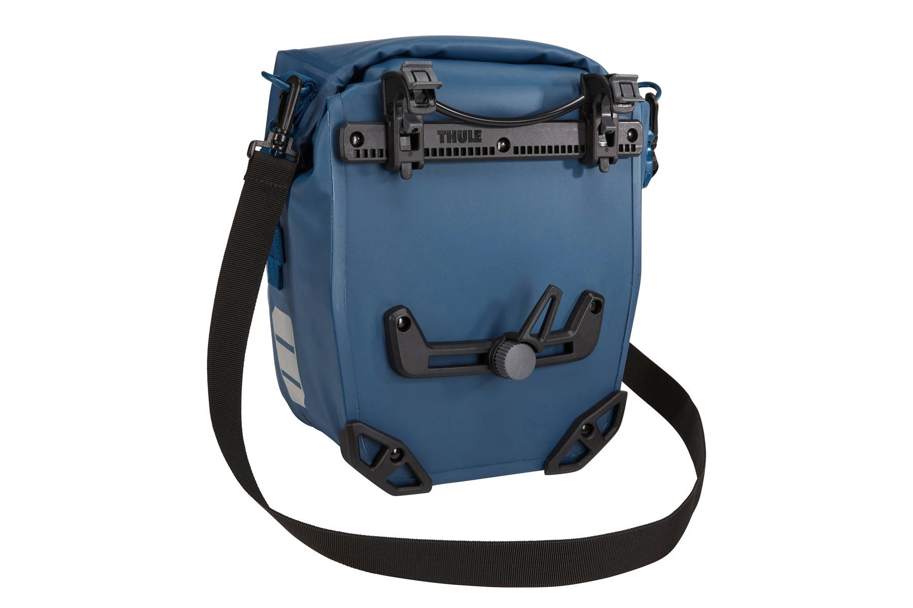 2. Geanta portbagaj THULE Shield Pannier 13L - Albastru