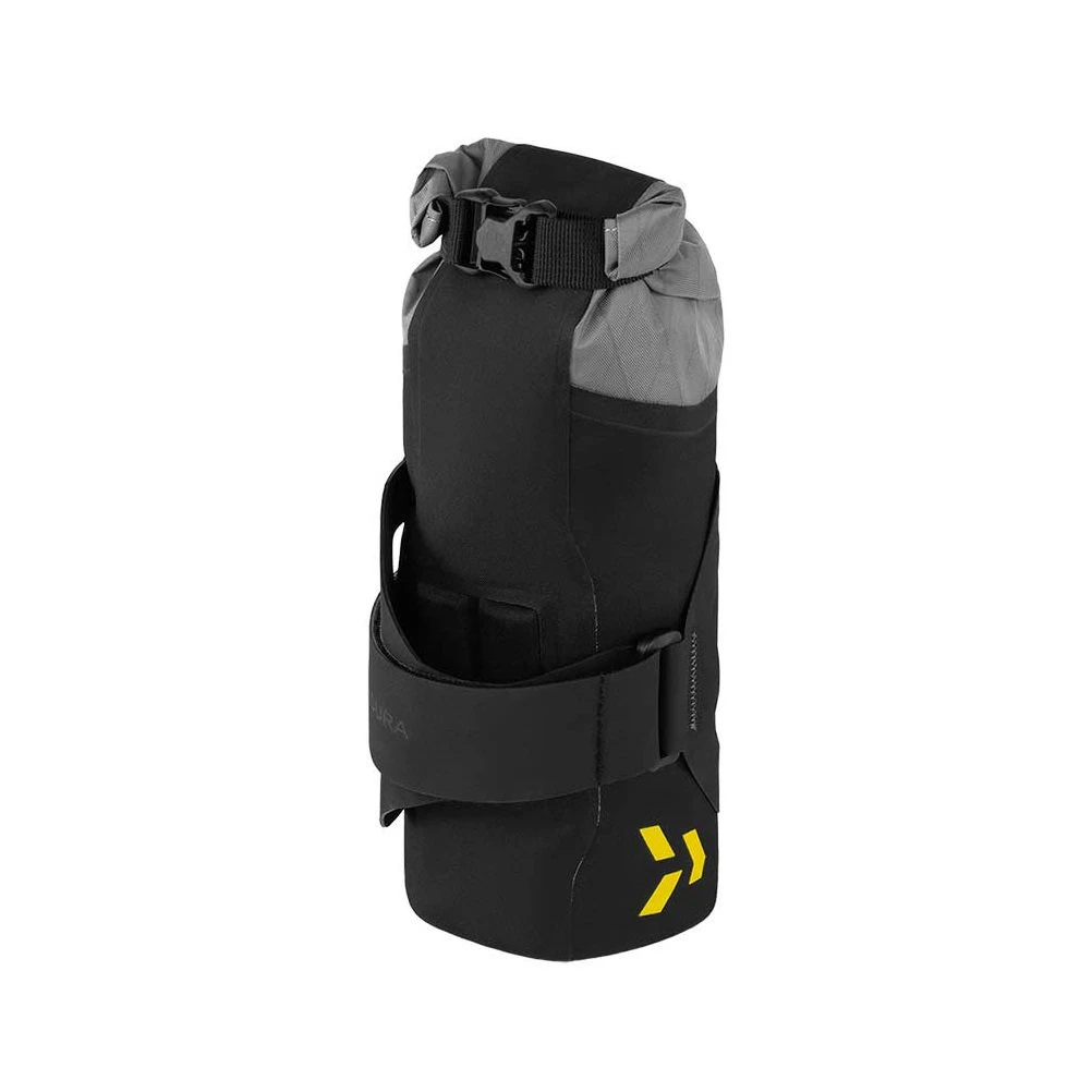 4. Apidura - geanta cadru bicicleta cu prindere in zona pedale Backcountry 2.0 Downtube Pack 1.8 litri - negru gri