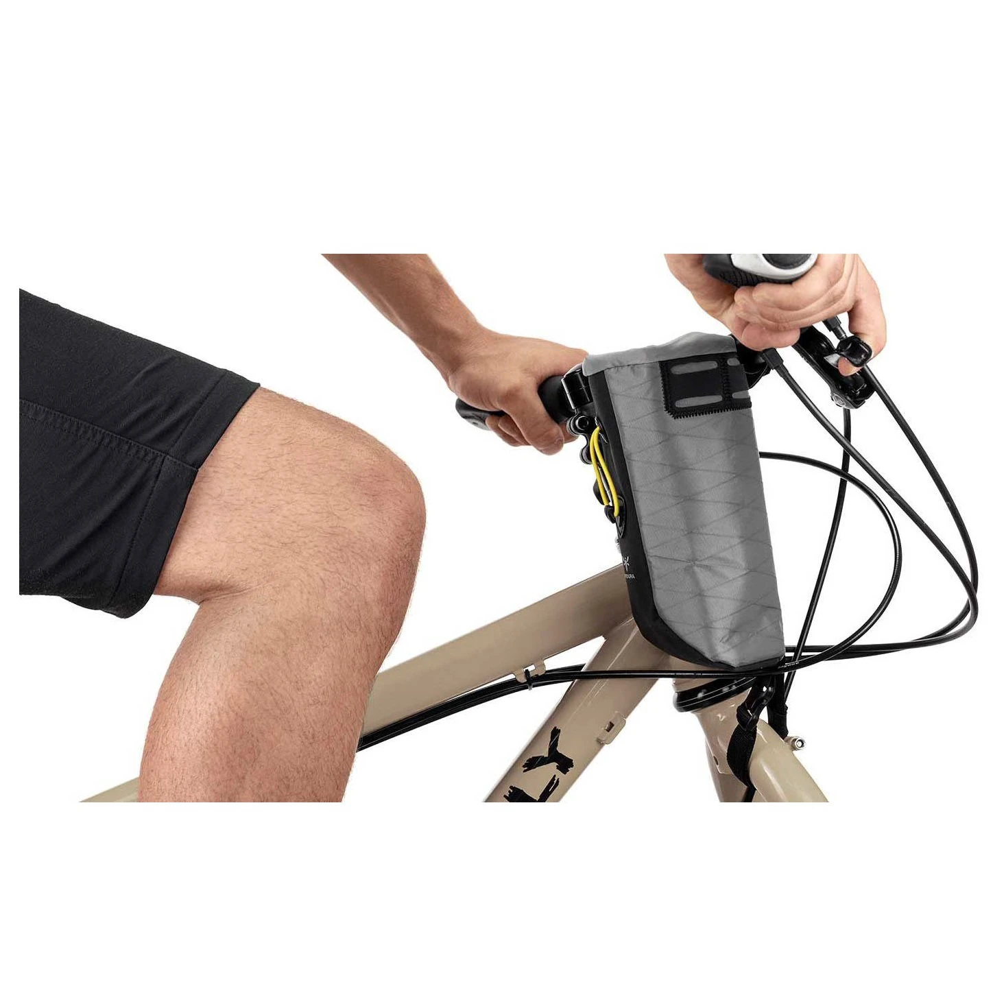 6. Apidura - geanta ghidon bicicleta Backcountry 2.0 Food Pouch 1.2 litri (varianta Plus) - gri negru