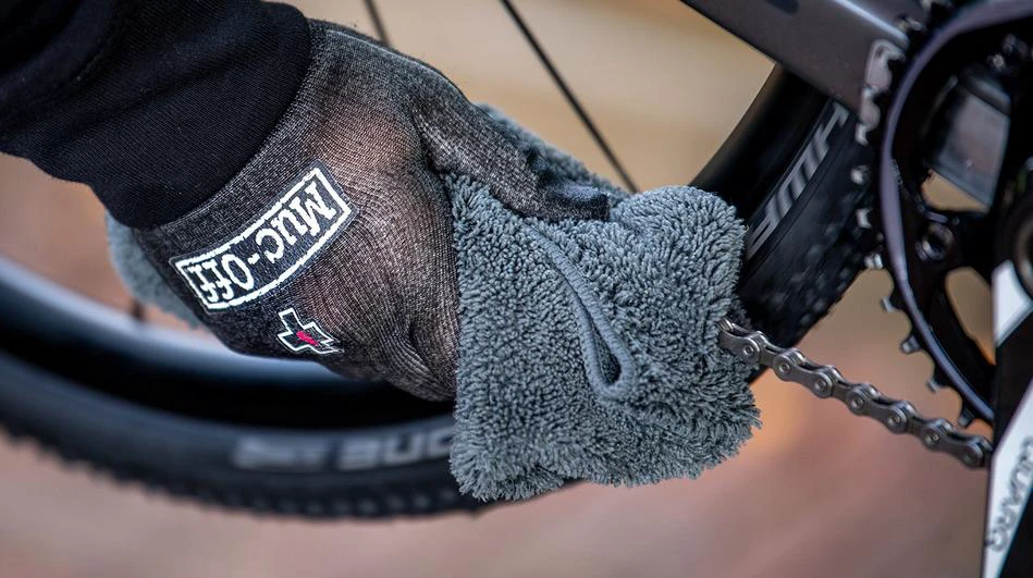 2. Muc-Off - Prosop din microfibra pentru polish bicicleta - gri
