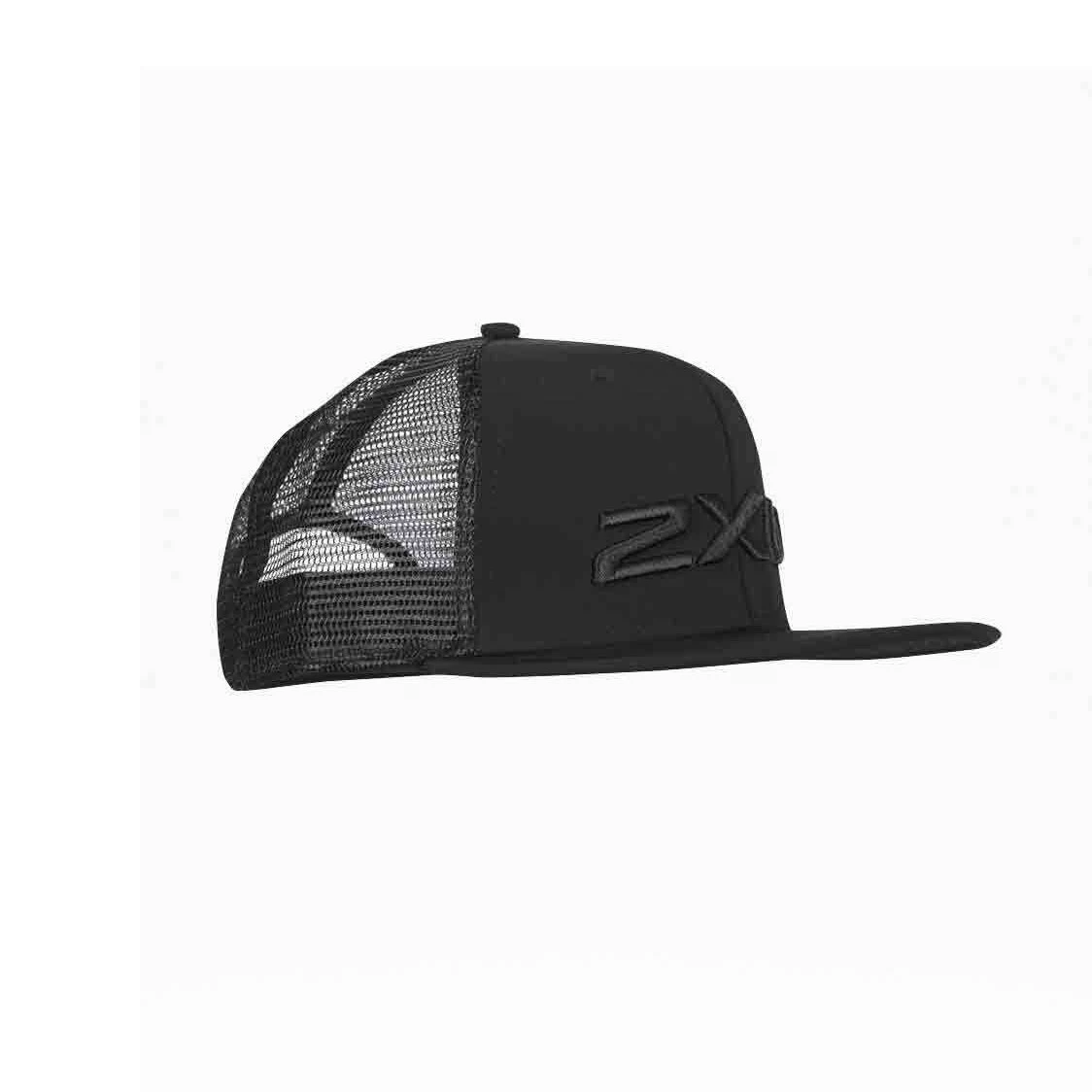 1. 2XU - Sapca Trucker - negru