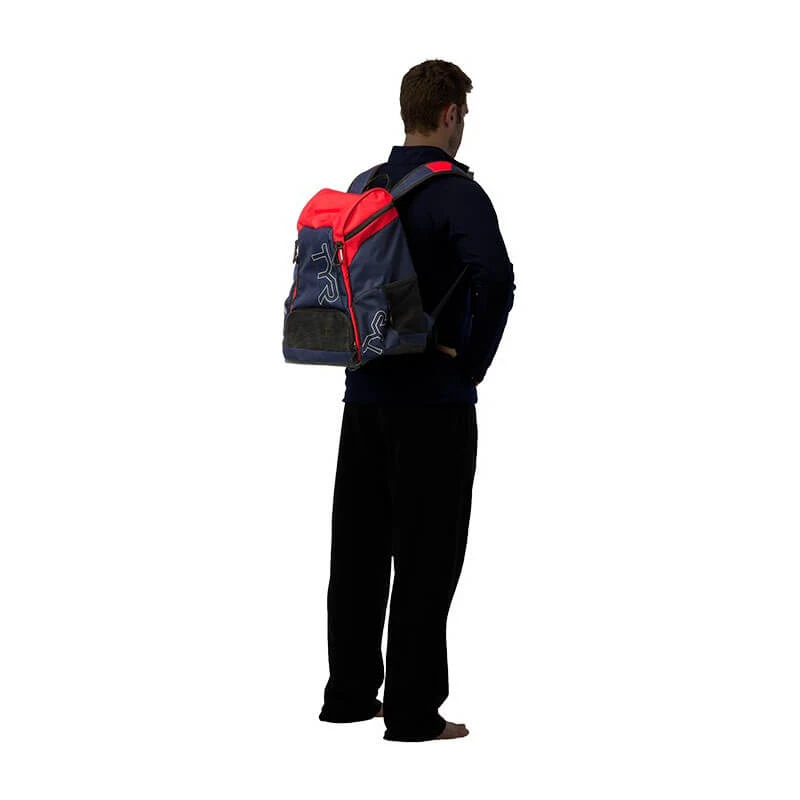 4. TYR Rucsac Alliance 30L rosu-negru