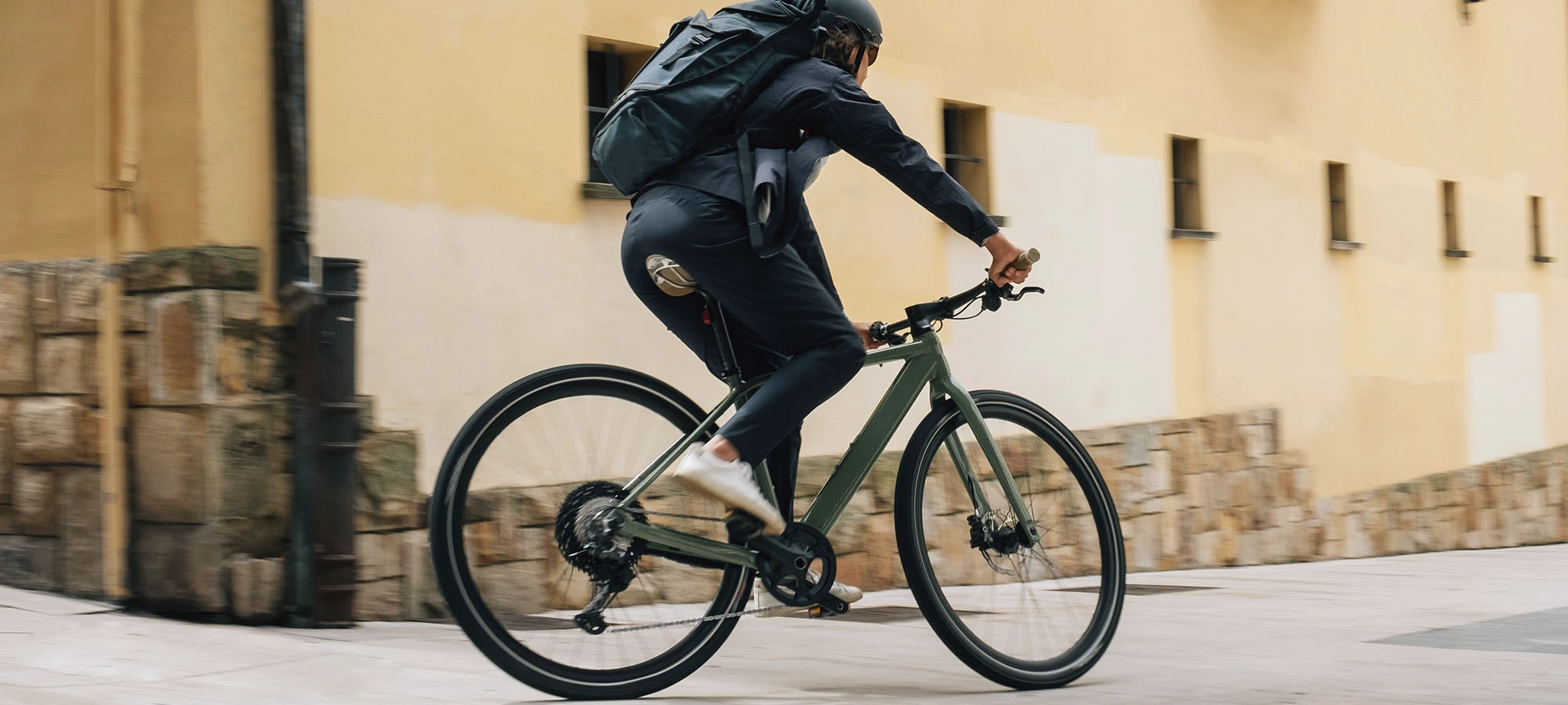 5. Orbea VIBE H10 Blue - bicicletă electrică urbană