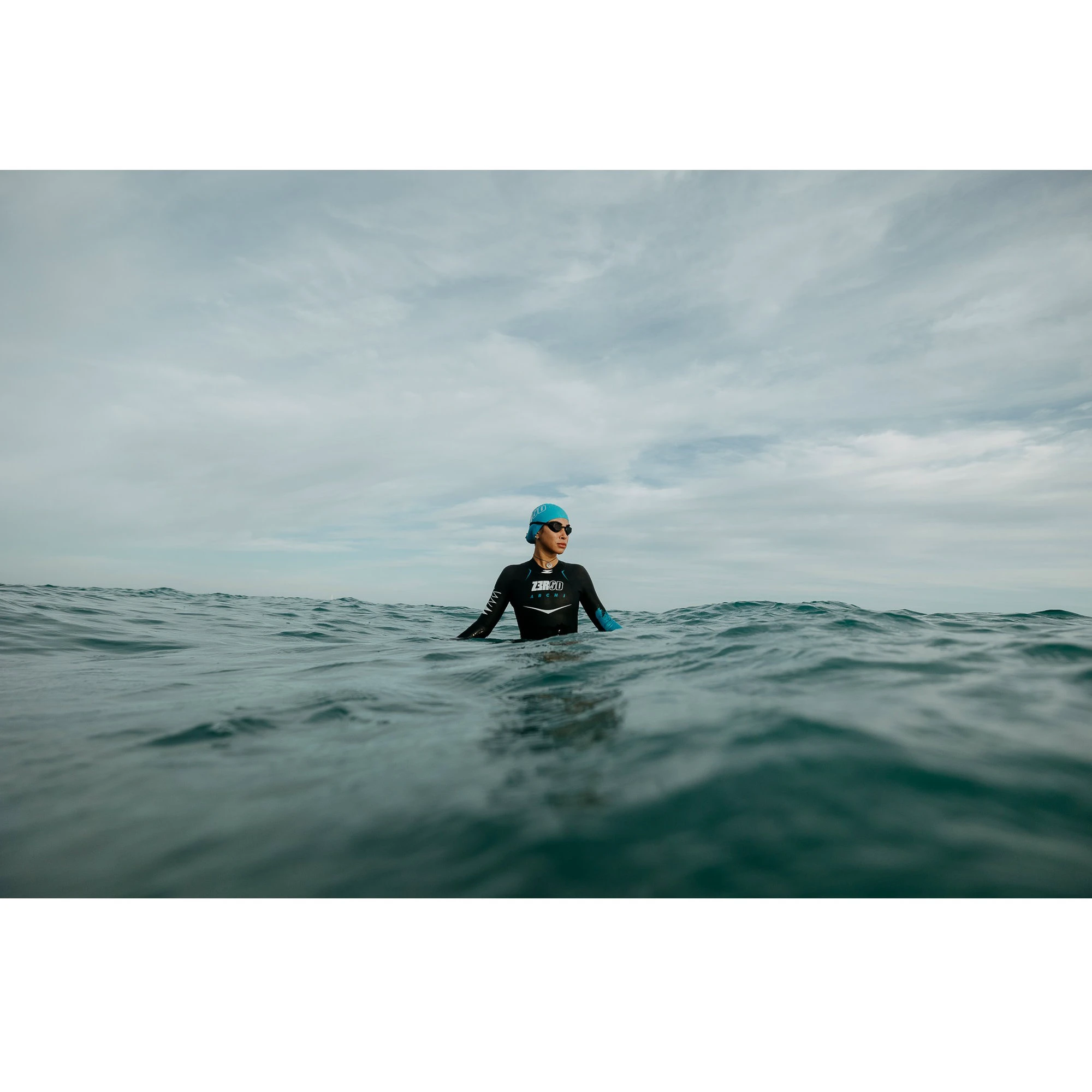 11. Z3R0D - costum neopren femei Archi wetsuit - negru albastru