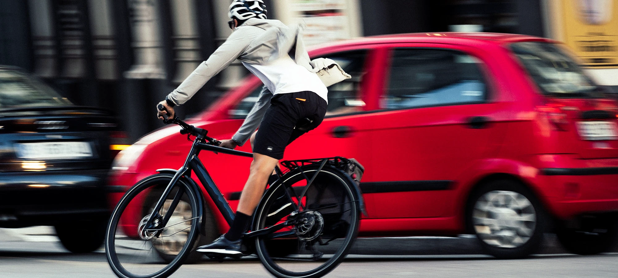 3. Orbea VIBE H10 Light Green - bicicletă electrică urbană