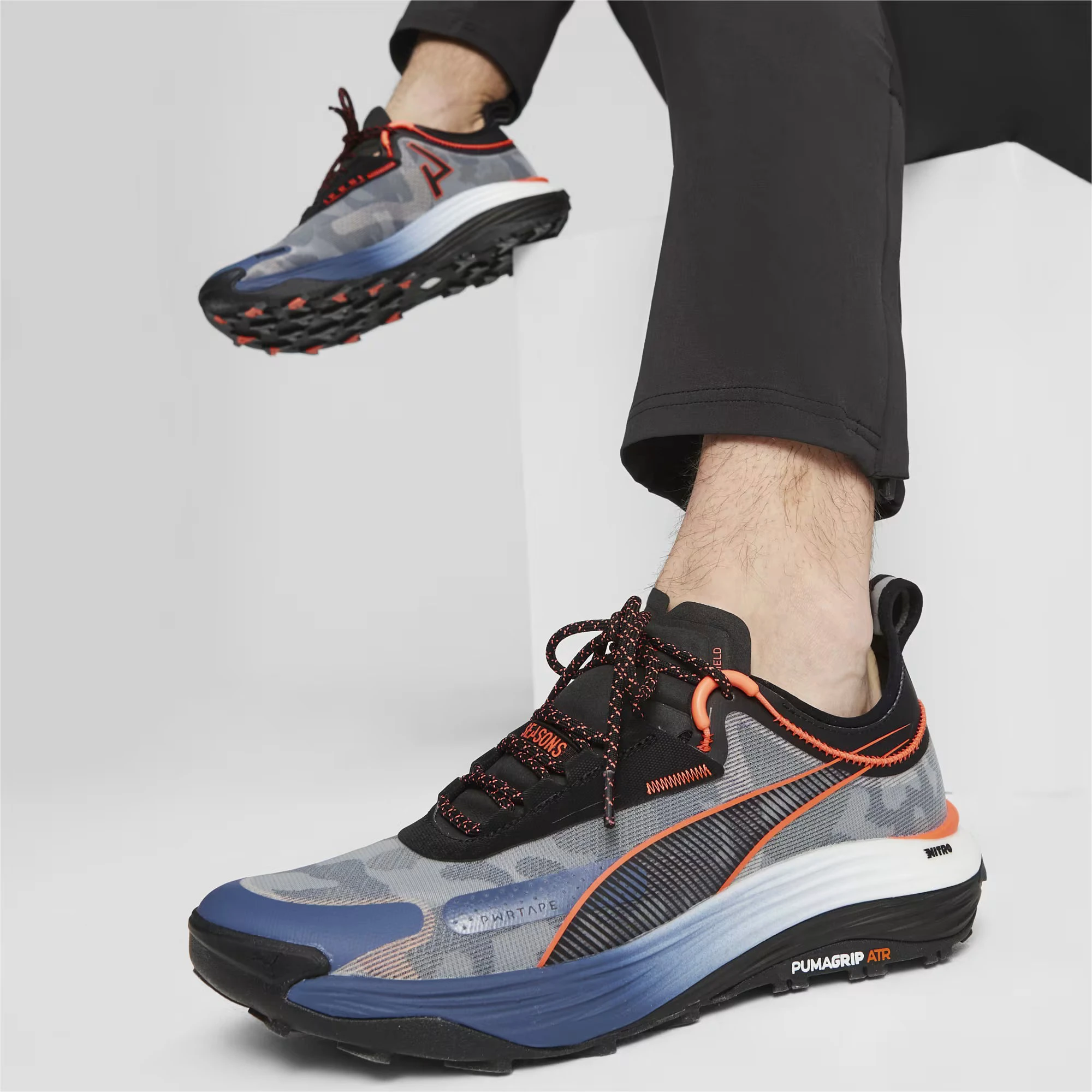 7. Puma - pantofi alergare pentru barbati Voyage Nitro 3 - gri albastru cerneala negru portocaliu Neon