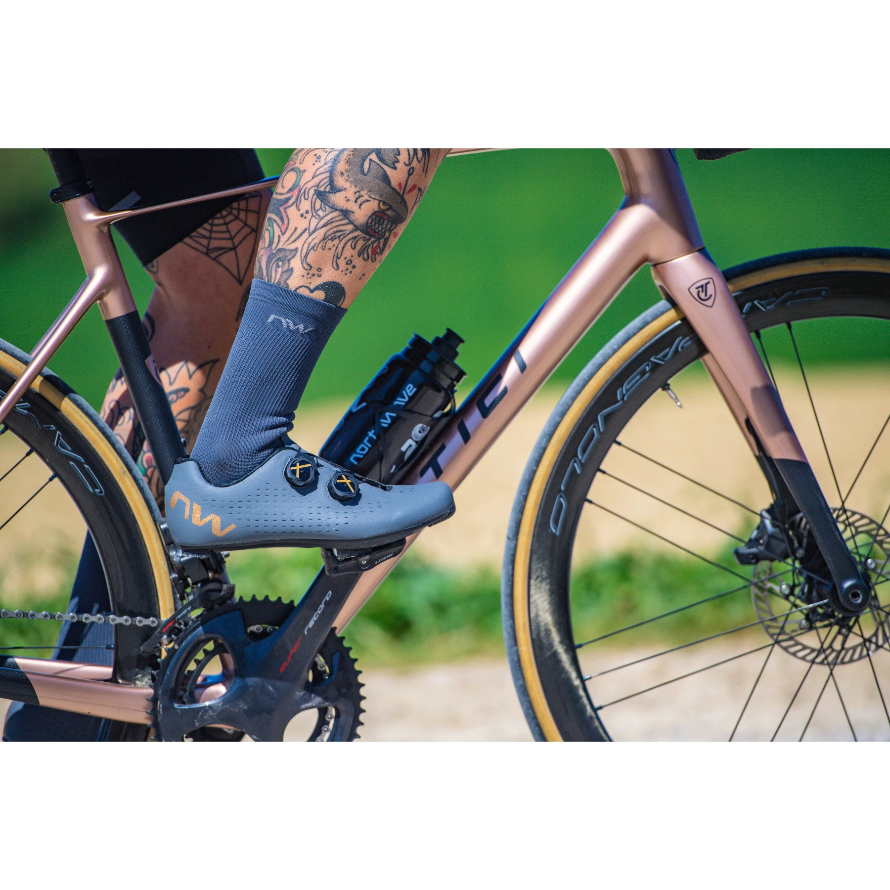 5. Northwave - sosete ciclism extreme pro socks - albastru inchis gri deschis
