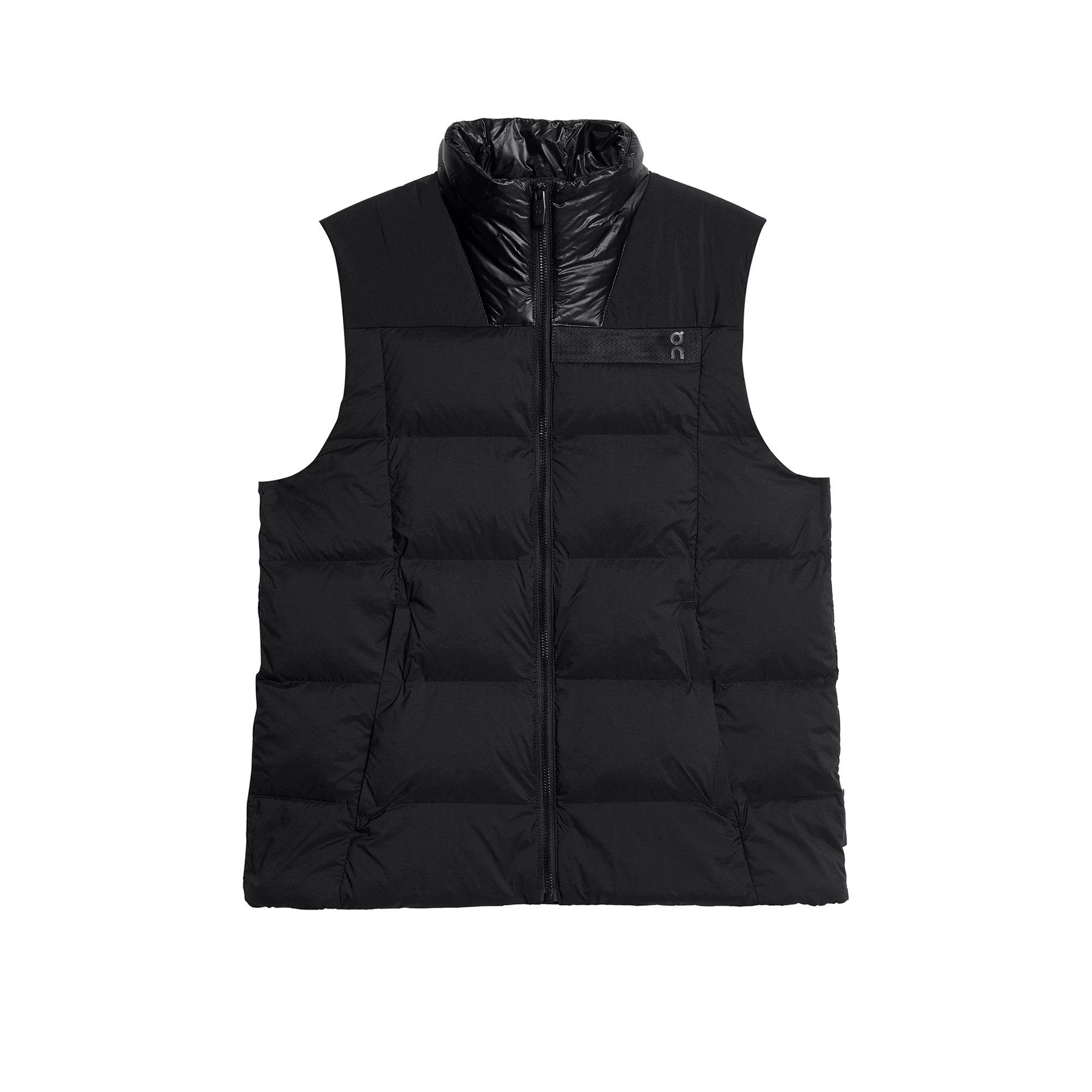1. On Cloud - vesta puf vreme rece pentru femei Challenger W Vest - negru