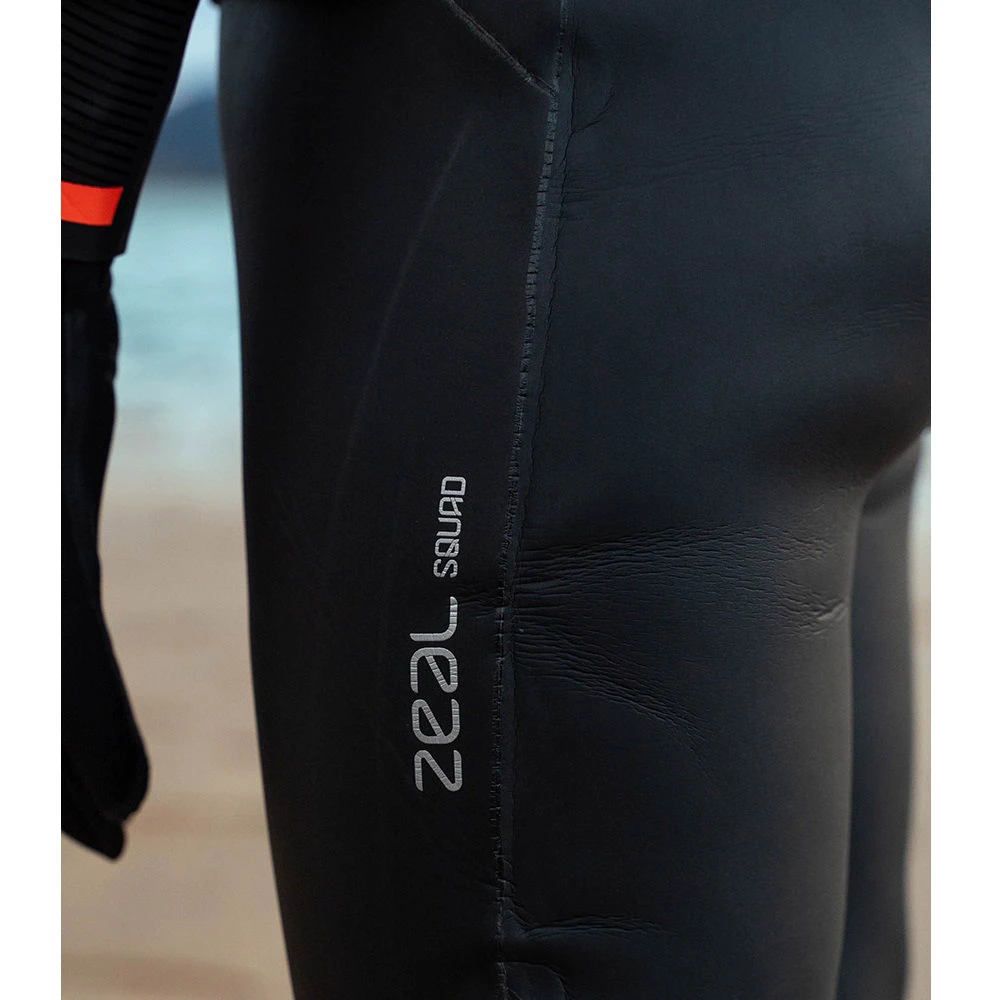 8. Orca - costum neopren ape deschise pentru copii Junior OpenWater Zeal Squad wetsuit - negru dungi portocalii