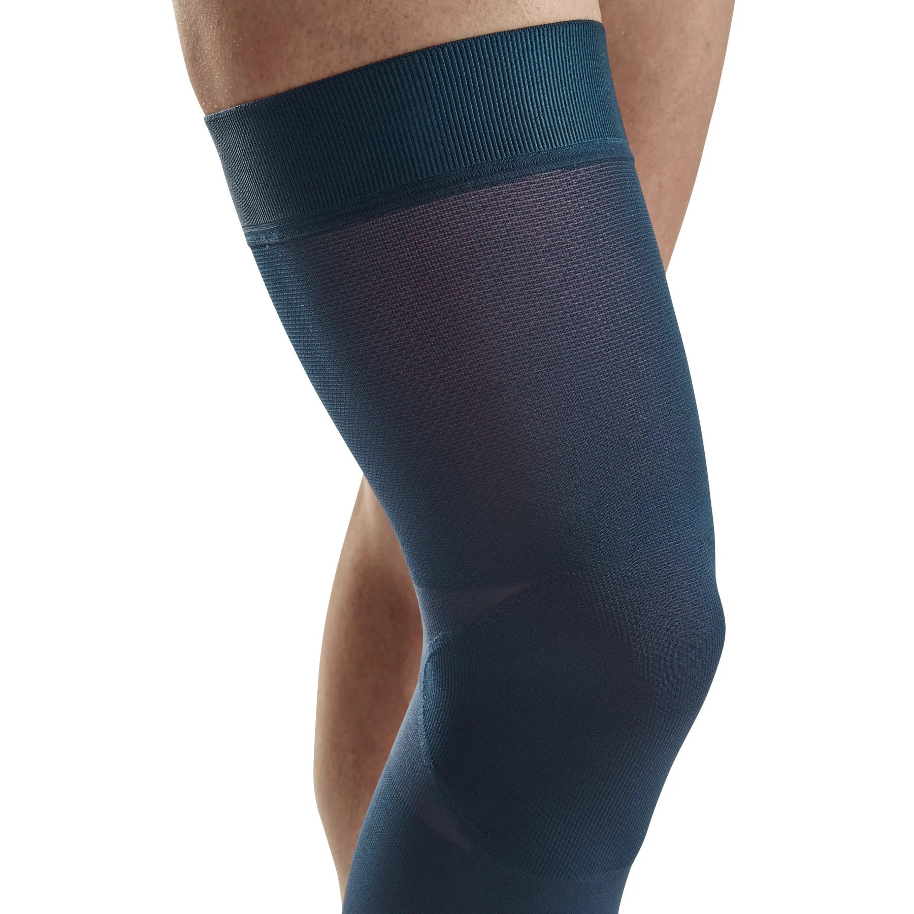 3. CEP - Genunchiera orto pentru compresie si protectie genunchi Light Support Compression Knee Sleeve - albastru inchis