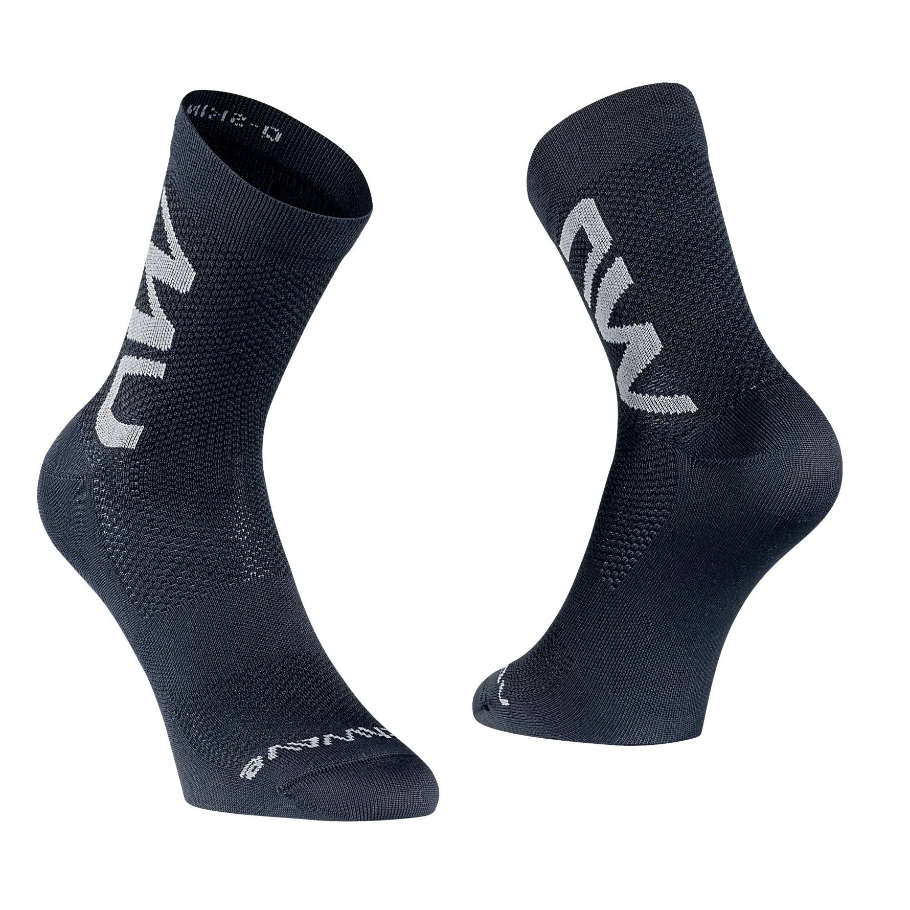 1. Northwave - sosete ciclism extreme air mid socks - negru gri