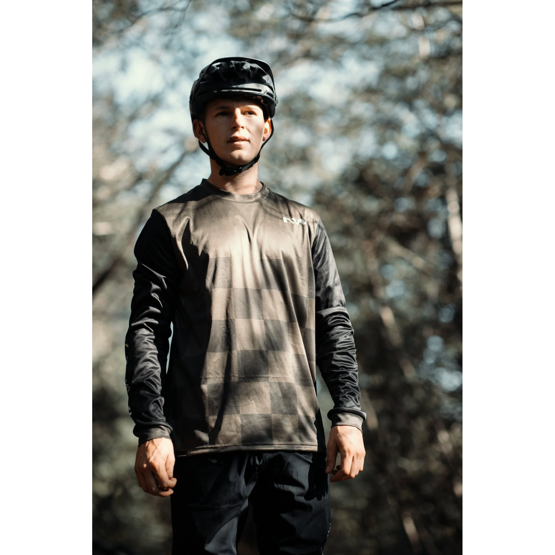 3. Northwave - bluza ciclism pentru barbati maneca lunga sharp jersey verde army negru