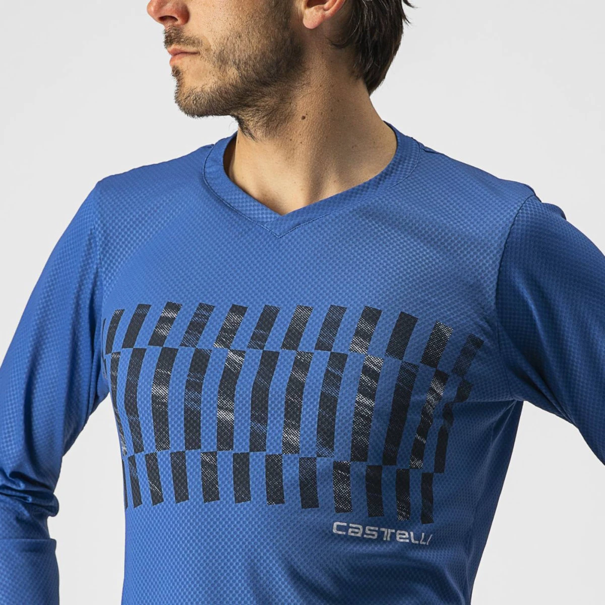 5. Castelli - tricou ciclism pentru barbati, maneca lunga Trail Tech LS Tee jersey - albastru electric negru