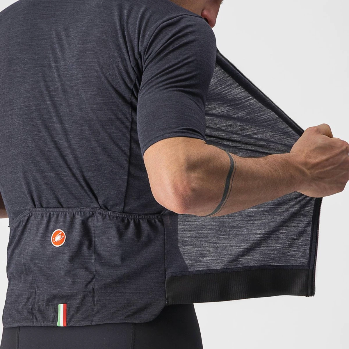 8. Castelli - tricou pentru ciclism cu maneca scurta Essenza Jersey - negru