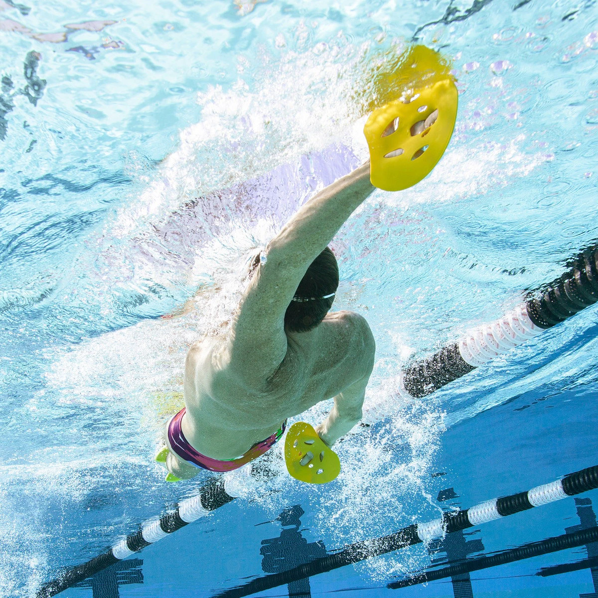 5. Finis - palmare inot Manta Paddles - galben
