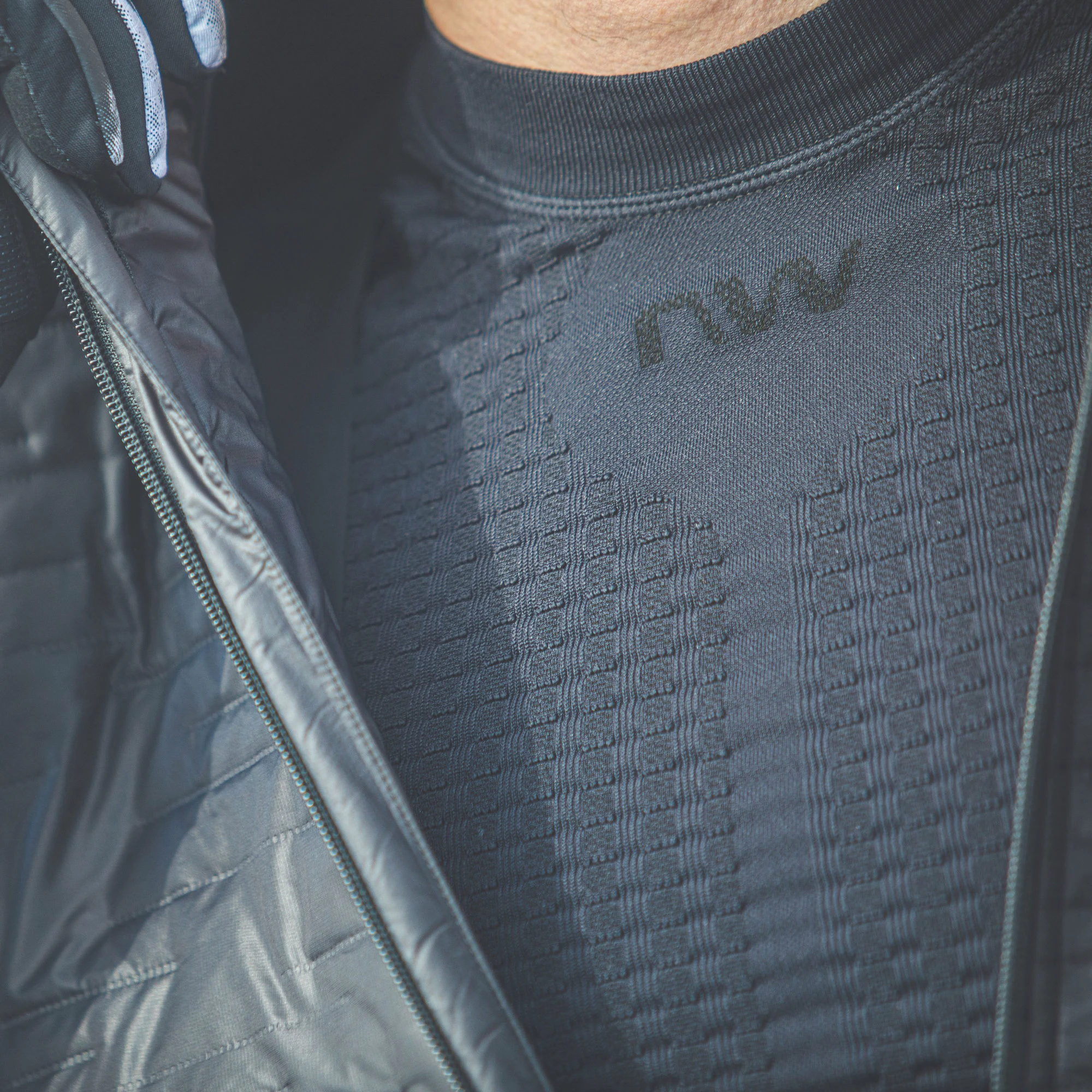 5. Northwave Revolution - bluza de corp cu maneci lungi pentru vreme rece