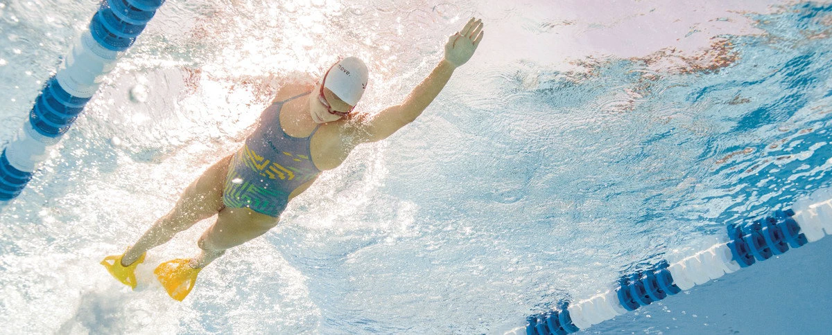 5. Finis Edge labe