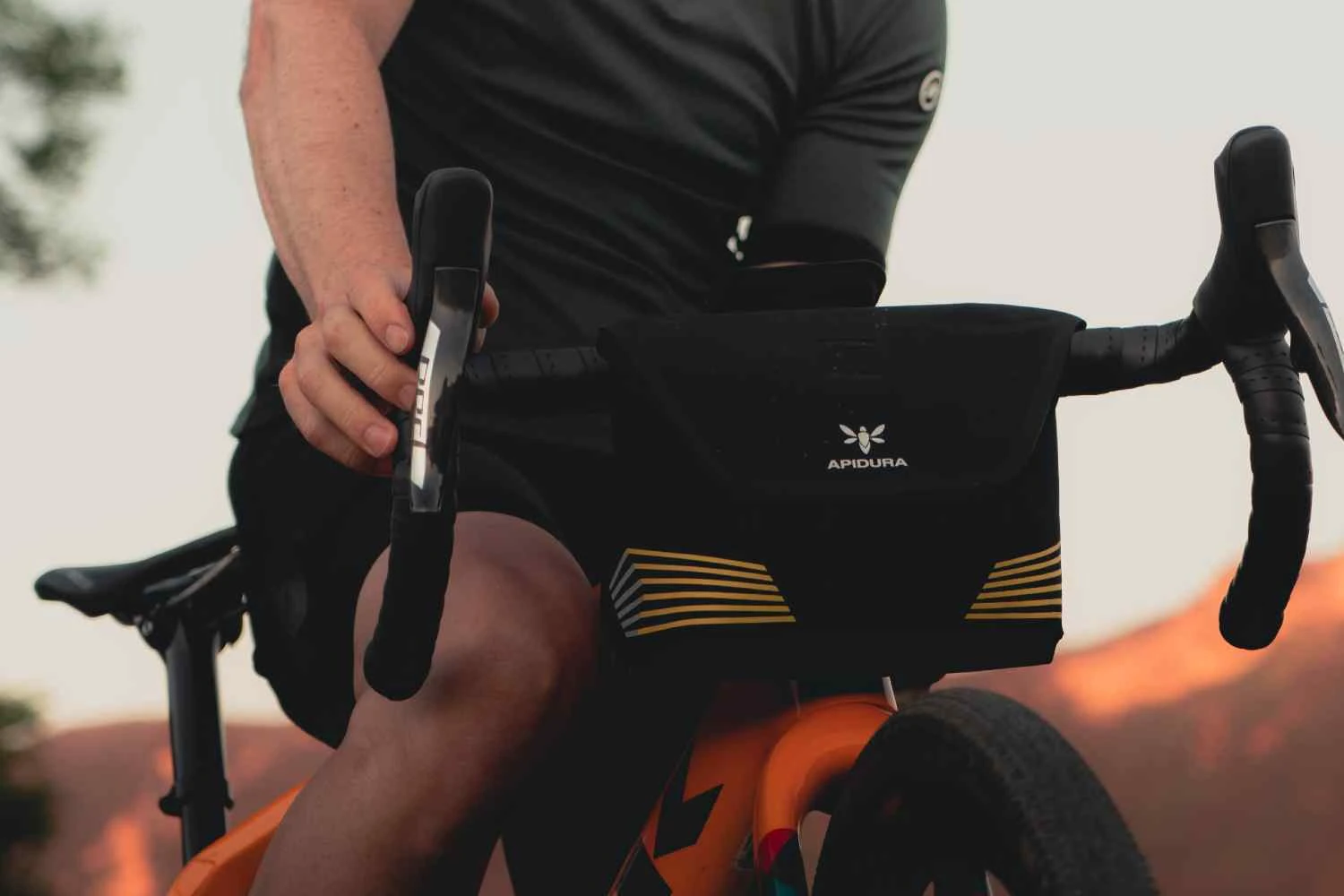 11. Apidura - Racing - Racing Handlebar Pack - 2L