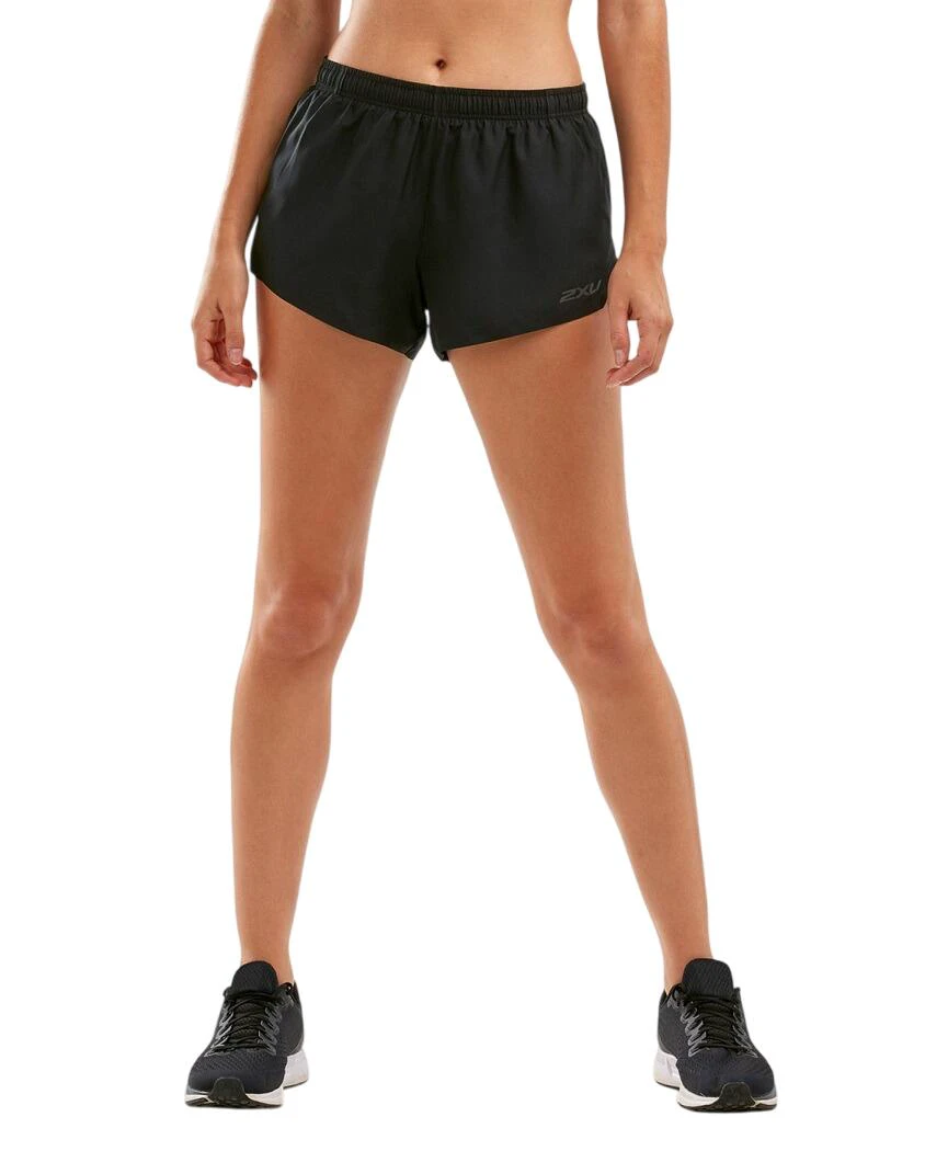 1. 2XU - Pantaloni scurti pentru femei - GHST 3" Short - negru reflexiv