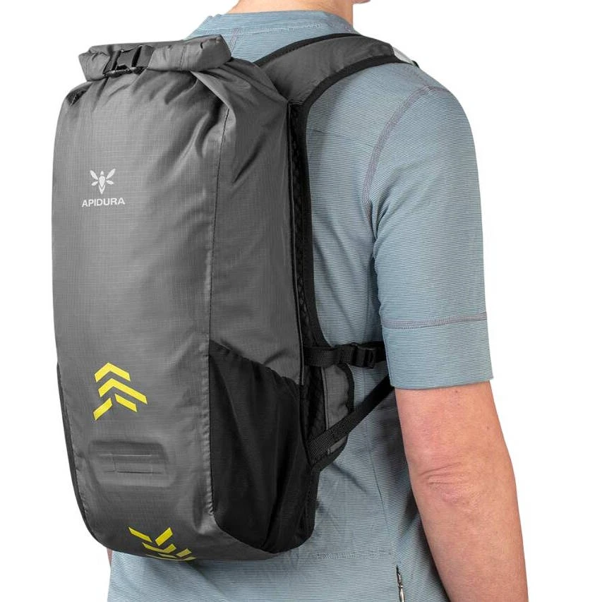 7. Apidura - rucsac hidratare ciclism Backcountry Hydration Backpack - gri negru