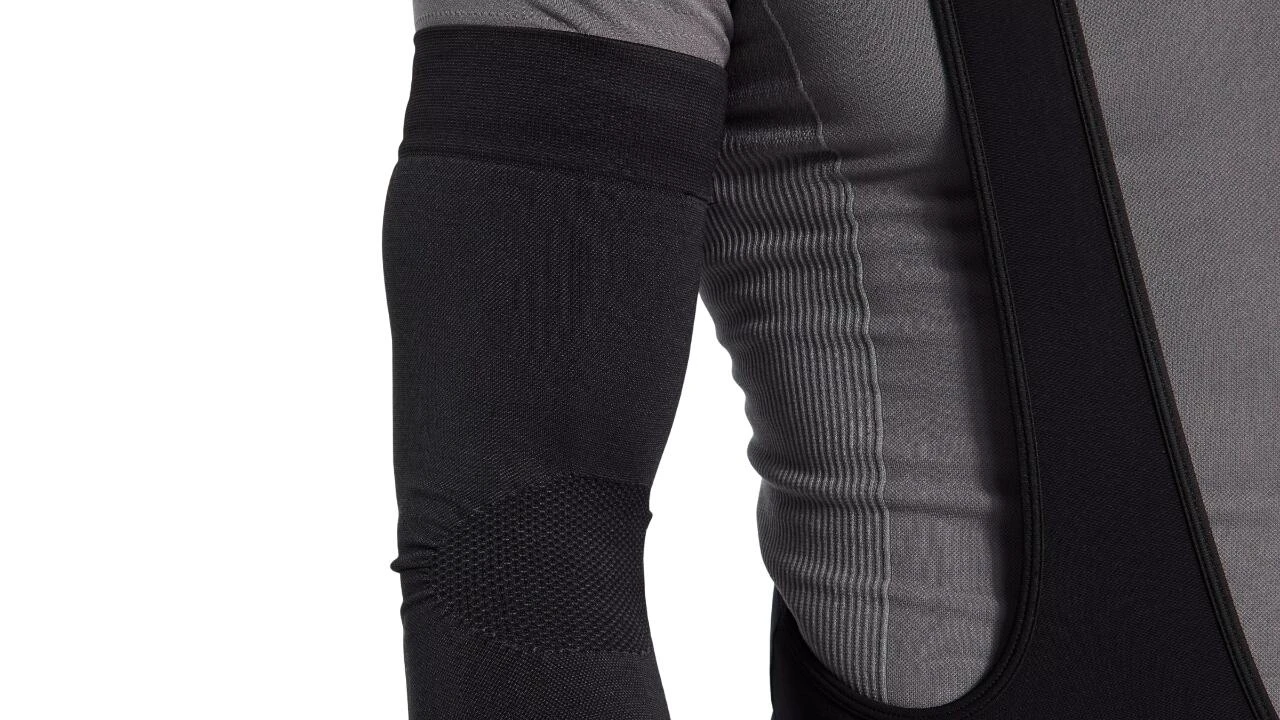 7. Incalzitoare brate SPECIALIZED Seamless - negru - XL/XXL