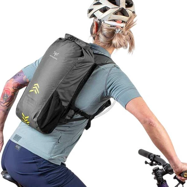 9. Apidura - rucsac hidratare ciclism Backcountry Hydration Backpack - gri negru