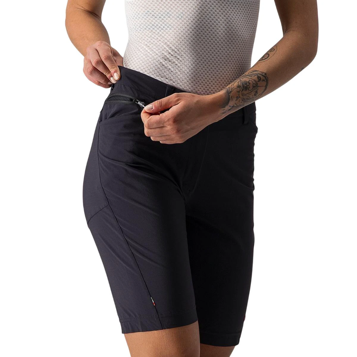 4. Castelli - pantaloni scurti ciclism pentru femei Unlimited W Baggy shorts - negru