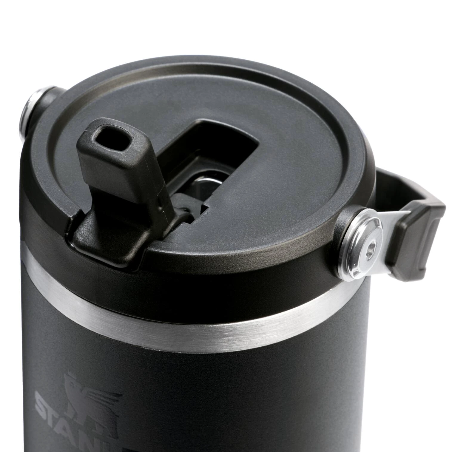 3. Stanley - termos tip sticla cu pai - Iceflow Flip Straw Tumbler 2.0 - negru - 0.89 L
