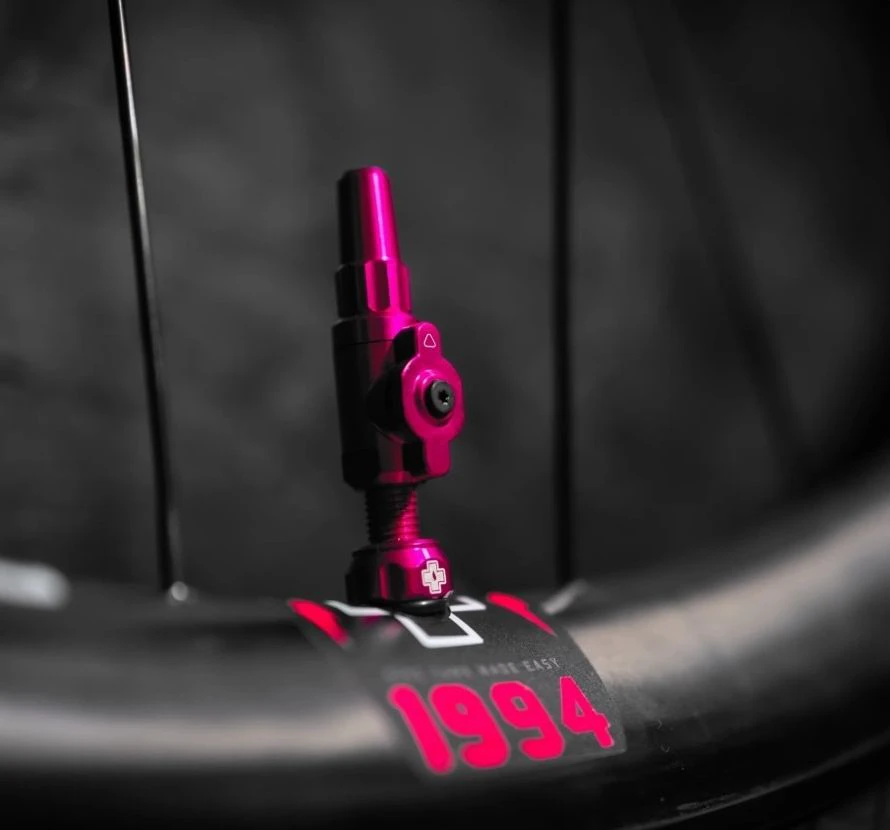 3. Muc-Off - valve tubeless - Big Bore Hybrid (Medium) - negru